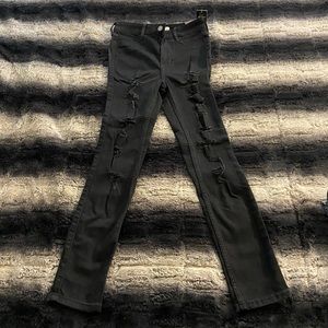 Hollister High Rise Crop Destroyed Jeans